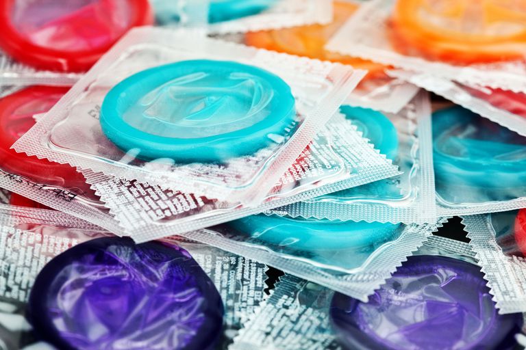 drogą płciową, Prezerwatywy mogą, prezerwatywy zwykle, zatwierdzona przez, jest zatwierdzona