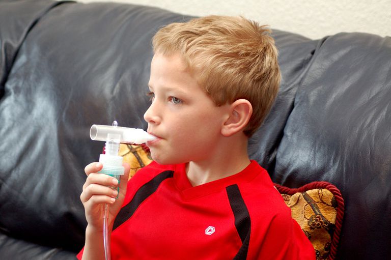 dzieci wieku, leczenia astmy, atakom astmy, miernika przepływu, podkładką dystansową, przepływu szczytowego