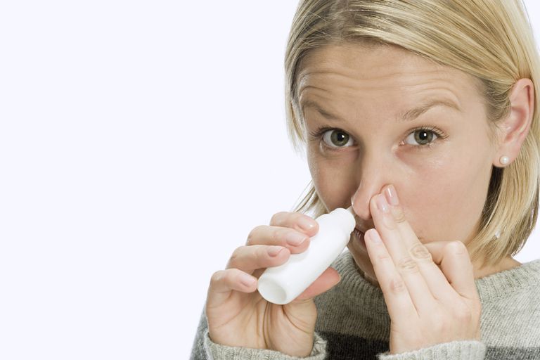 aerozole nosa, aerozolu nosa, alergie Jeśli, cieknące nosy, Flonase Nasacort, leków przeciwhistaminowych