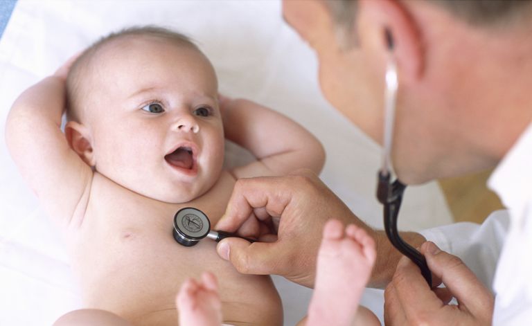 Świszczący oddech, dróg oddechowych, dziecko astmę, objawy astmy, astmę niemowląt